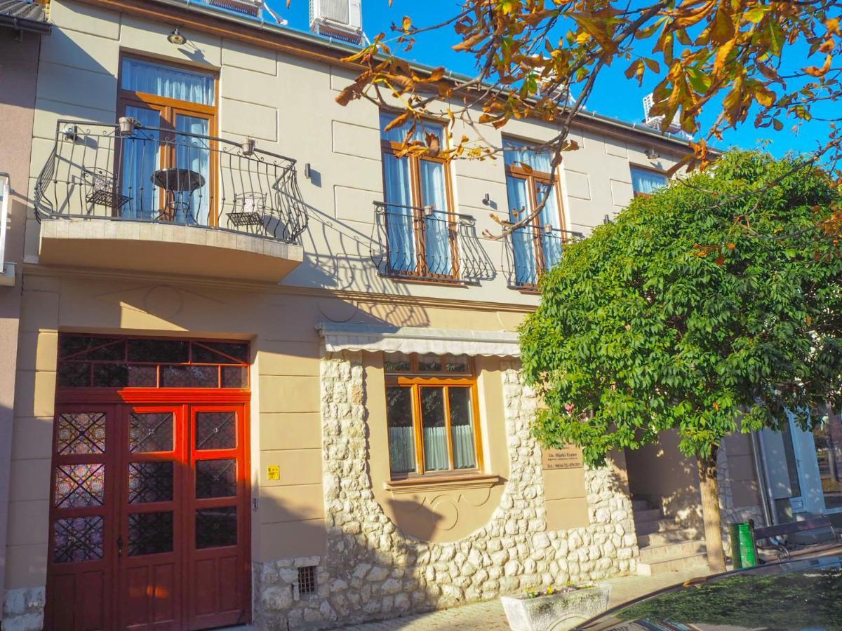Holiday Apartmanhaz Harkány Exterior foto
