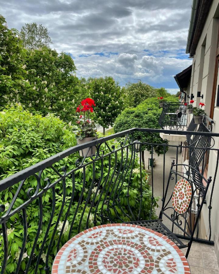 Holiday Apartmanhaz Harkány Exterior foto